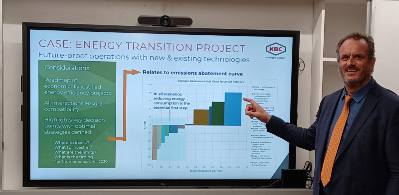 Michiel Spoor, Principal Consultant, presenting