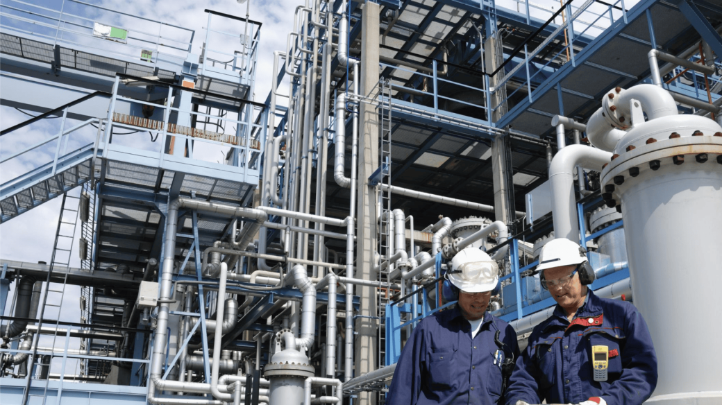 Decarbonize with Impact: Meet Targets, Drive Strategy Featured article Reference image